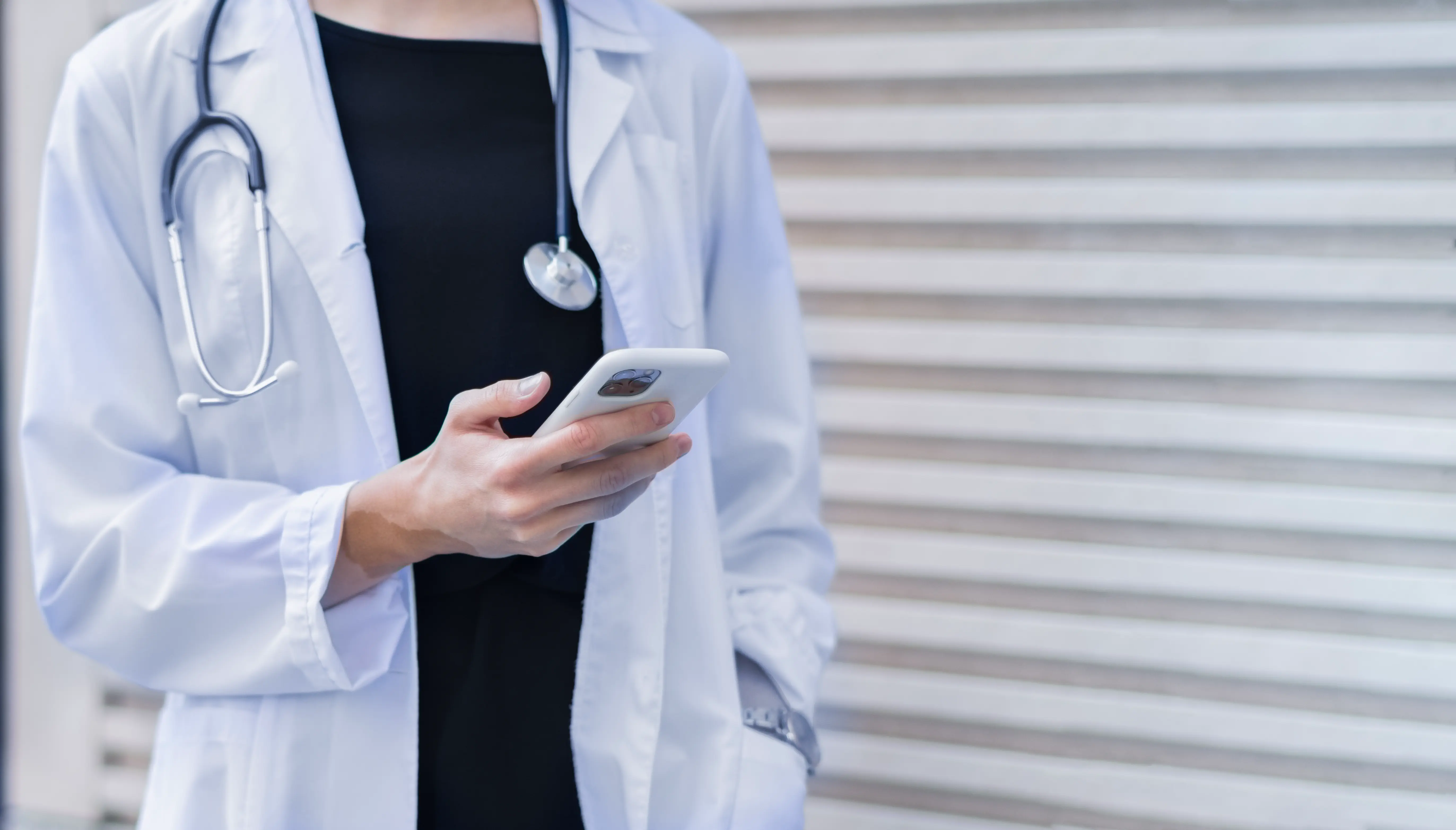 Chatbots In Healthcare Industry: a New Remedy for Old Problems