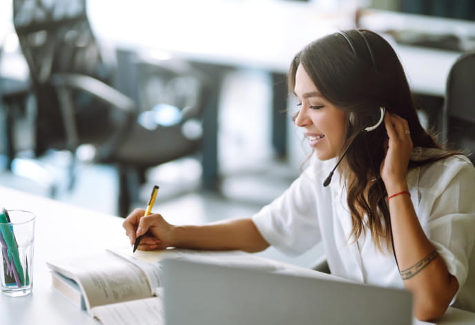 ML-powered customer service